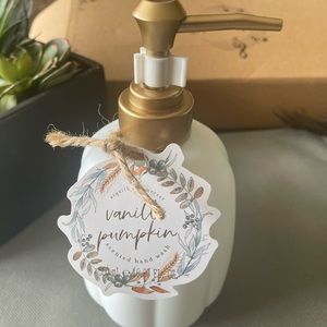 Vanilla pumpkin scented hand wash